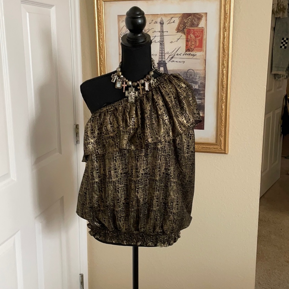 One-shoulder black and gold top